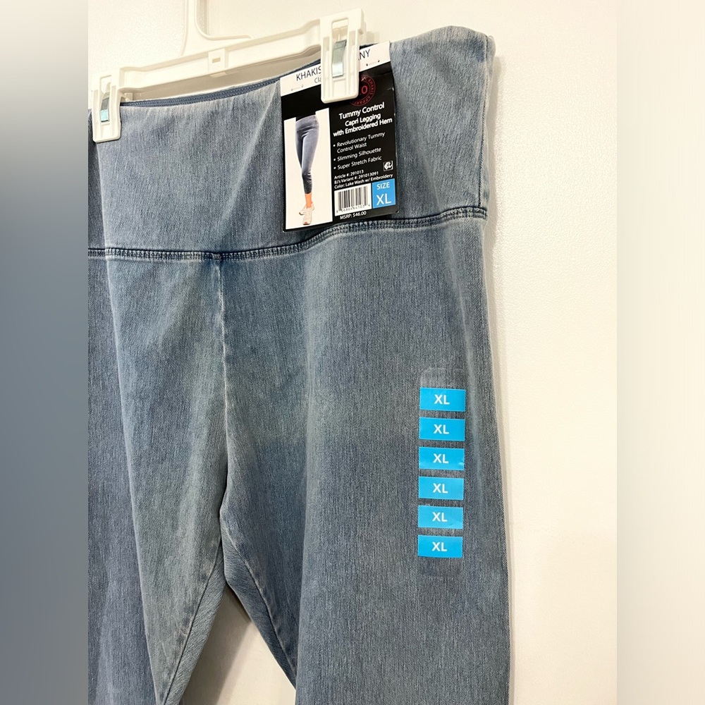Khakis & Co brand tummy control capri leggings in light wash denim, size XL, new - Picture 2 of 6